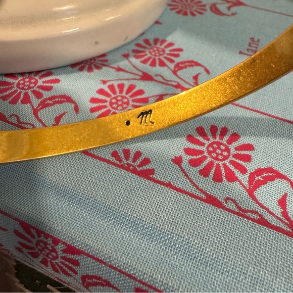 Madewell brushed Gold Bangle Bracelet - Picture 2 of 6